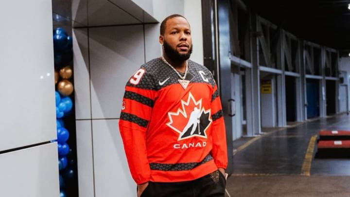 Blue Jays Guerrero Jr. rocks Poulin 'Captain Clutch' Canada jersey to Game 7 of World Series