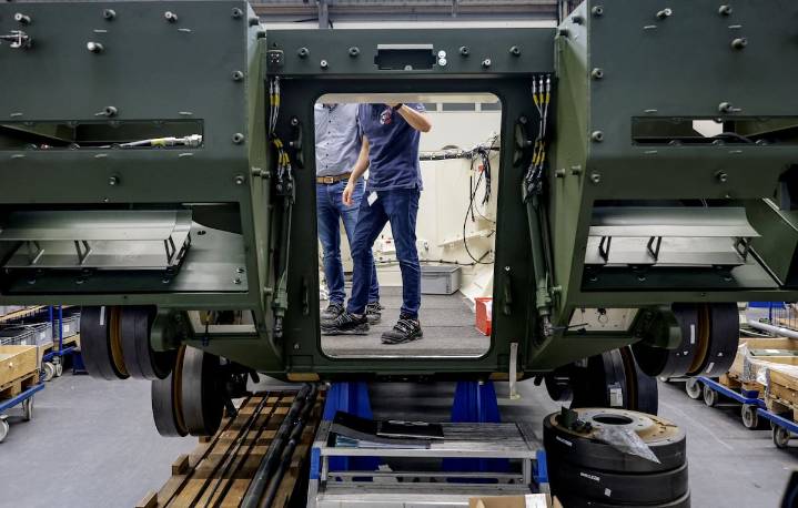 Leonardo, Rheinmetall book first Lynx combat vehicle order for Italy