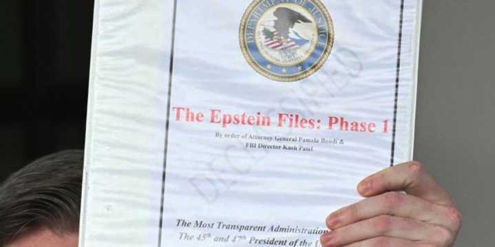 Log into this Gmail clone to read all the Jeffrey Epstein emails as if you were Epstein himself