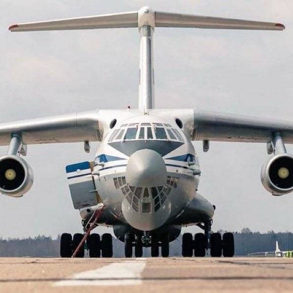 Vuelo ruso a Caracas mantiene su programación a pesar de advertencias de EEUU