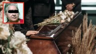 Madre del año: mujer escapa del funeral de su hijo con 50 mil pesos donados por sus amigos
