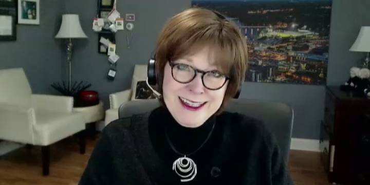 Lawsuit dismissed against J. Ann Selzer, Des Moines Register over presidential poll