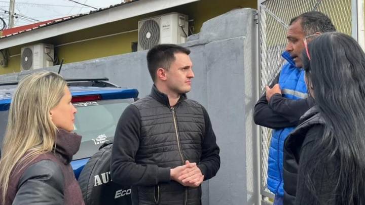 Proponen prohibir a los cuidacoches y limpiavidrios en Lanús