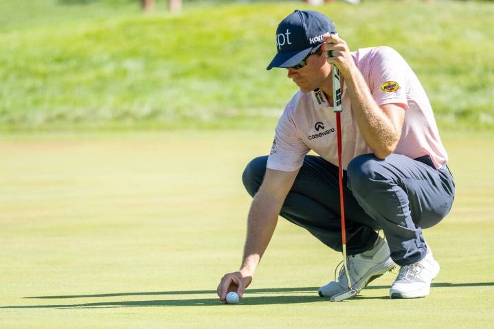 Deadspin | Adam Schenk, Braden Thornberry share third-round lead in Bermuda