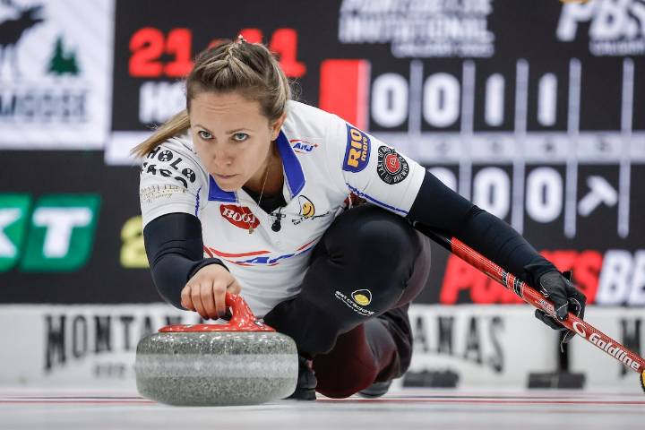 Homan, Einarson open Canadian Olympic curling trials with uneven wins