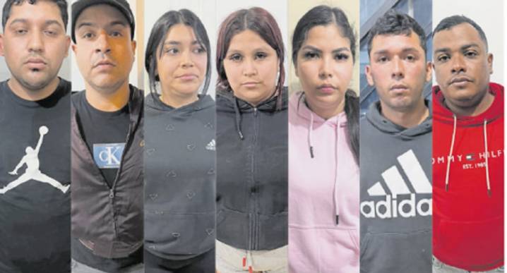 Hallan macabro altar en búnker de extorsionadores