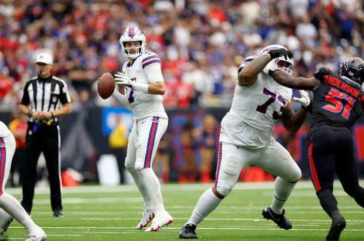 New expert prediction for Bills vs. Texans on TNF after latest C.J. Stroud injury update