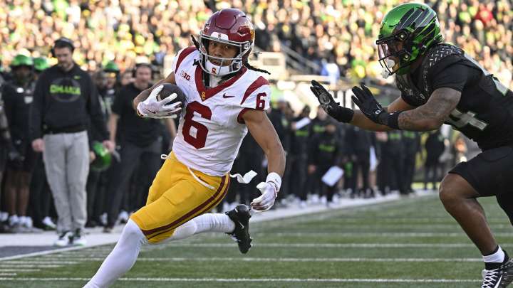 USC football star Makai Lemon does it all with insane trick play pass