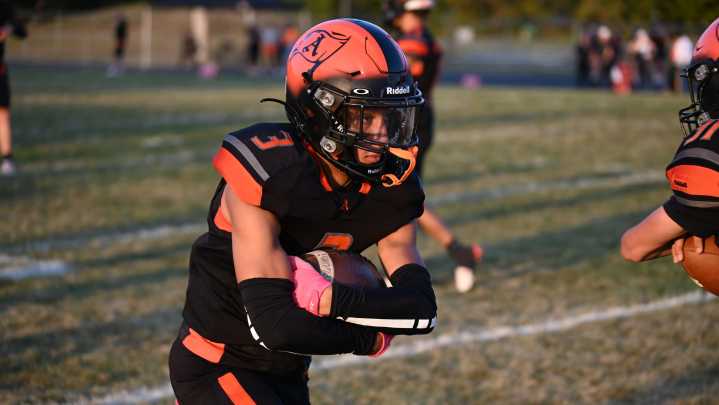 Almont football is rolling into regional final against Detroit Edison