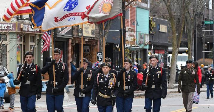 Veterans honored with parade in Manchester