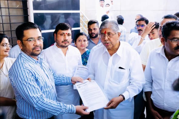 Pune: Chandrakant Patil Pledges Resolution for Hinjawadi IT Park Woes and Wakad Infrastructure Issues