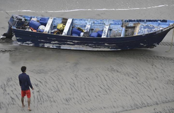 Naufraga bote y deja cuatro migrantes muertos en San Diego