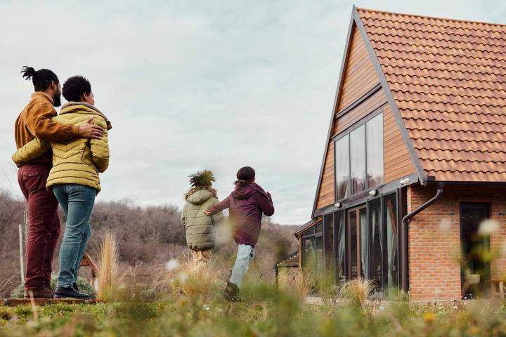 Woman Realizes Boyfriend, His Friends Ate All Her Food on Vacation