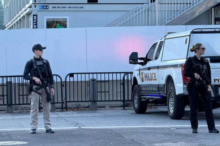 Los agentes heridos en el tiroteo en Washington D.C. son dos jóvenes de 20 y 24 años