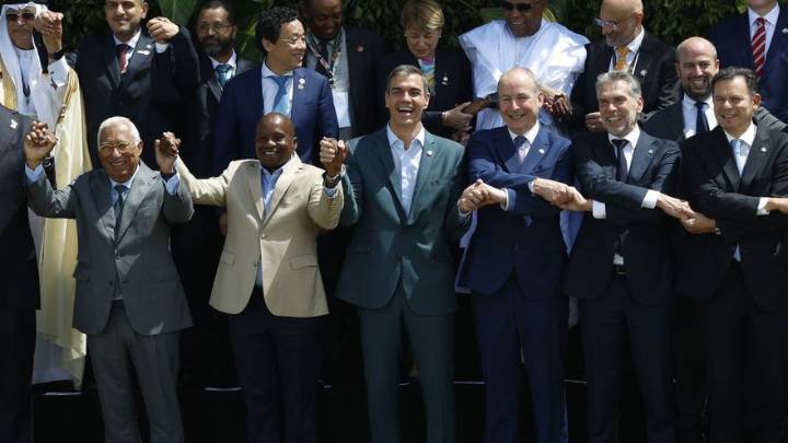 Sánchez afirma que España está trabajando en nuevos impuestos a los jets privados: "Quien más contamina debe pagar, es lo justo"