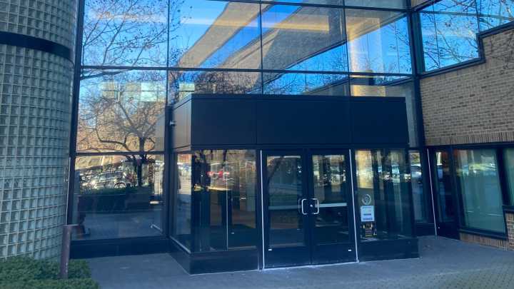 Mall developer Taubman to close, expects 100+ layoffs in metro Detroit