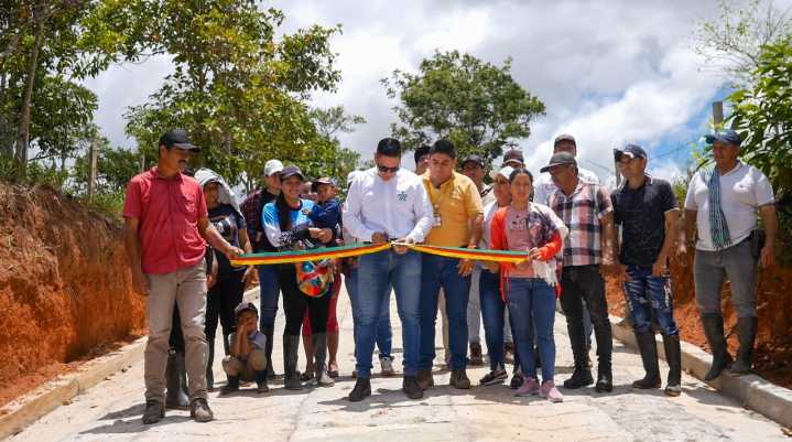 SENA fortalece la infraestructura rural en Caquetá con formación en construcción de placa huella