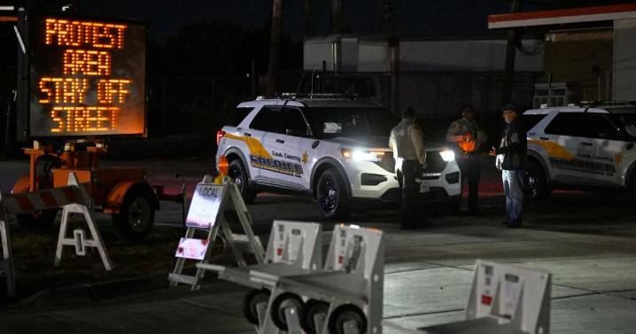 These are the sights and sounds of Trump's immigration crackdown in Chicago