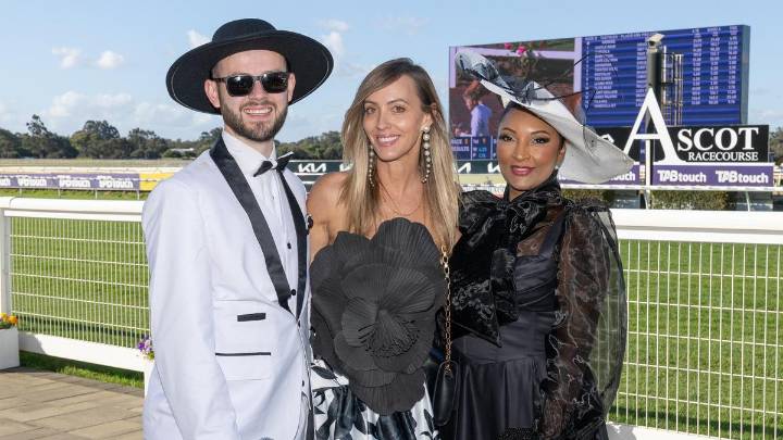 Derby Day: Socials gallery of the stylish crowd at Ascot Racecourse