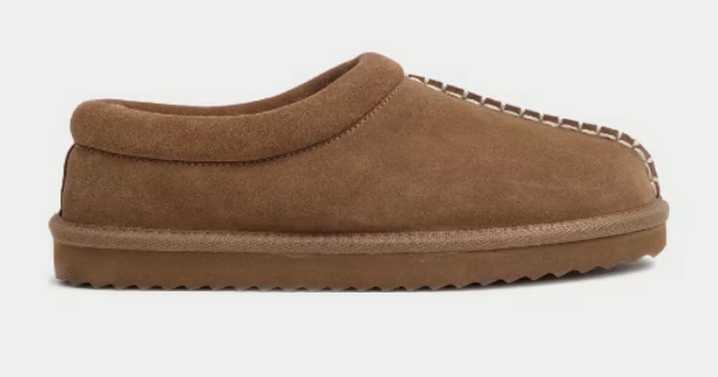 The M&S slippers that are the 'perfect dupe' of popular brand now has 20 per cent off