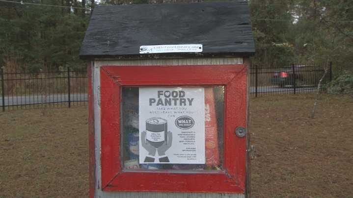 'Everyone deserves to eat' | Macon mom starts "Free Little Pantry" due to government shutdown