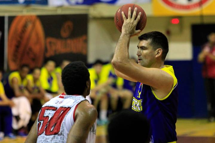 AUDIO. Mide 2,12 metros y proyecta su futuro en el Congreso tras ganar en las últimas elecciones: “No me sirve...”