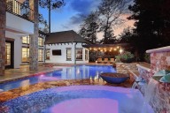 The Woodlands’ Best Houses For Entertaining — Mansions With Sophisticated Party Vibes