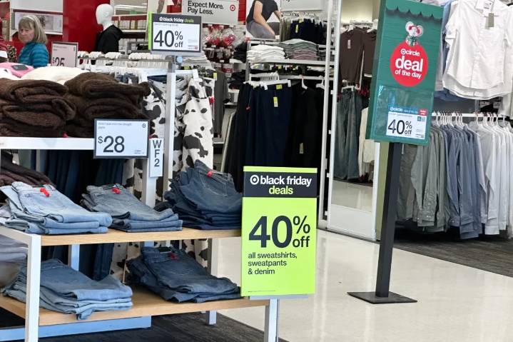 Black Friday: ¿A qué hora abren las tiendas?