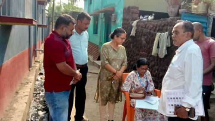 West Bengal voter list: EPIC-mobile number link mandatory for online submission of SIR forms | Step-by-Step guide to link your EPIC and mobile number