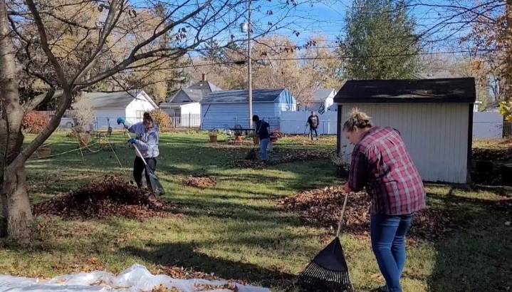 Volunteers ‘Rake a Difference’ for seniors around Southwest Michigan
