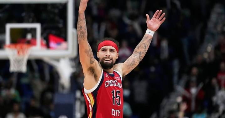 Alvarado's 3-pointer sends Pelicans past Hornets for their first win of the season