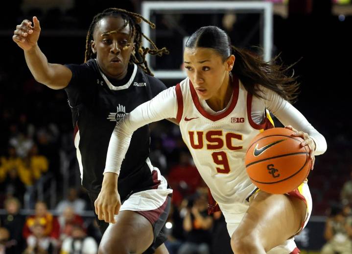 No. 18 USC women start strong, blow out New Mexico State