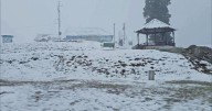 Gulmarg turns into a white wonderland after fresh snowfall