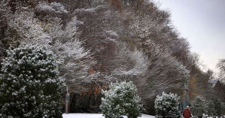 The beautiful Victorian Greater Manchester park that's lovely on a winter's day