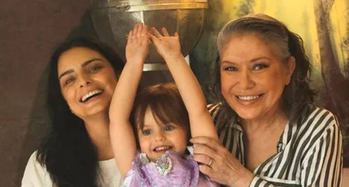 Fallece Gabriela Michel, madre de Aislinn Derbez