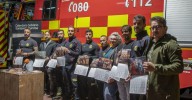 Un calendario plasma la heroicidad de los bomberos de Ourense