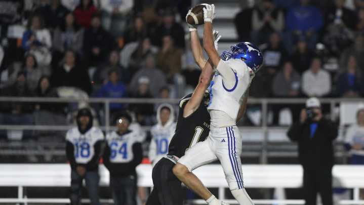 Photos: Farwell takes on Sudan in 2A D-II football playoffs