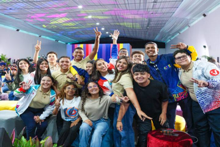 Delcy Rodríguez: Los jóvenes hoy son el presente