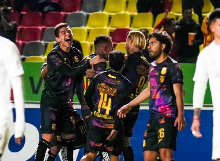 Atlético Morelia vence 3-1 a Cancún FC en la ida de los cuartos de final del Apertura 2025