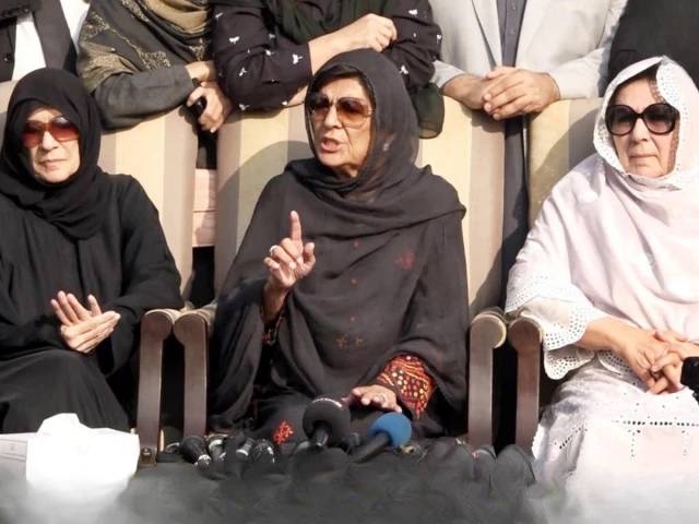 Aleema Khan recounts alleged police brutality at Adiala Jail protest