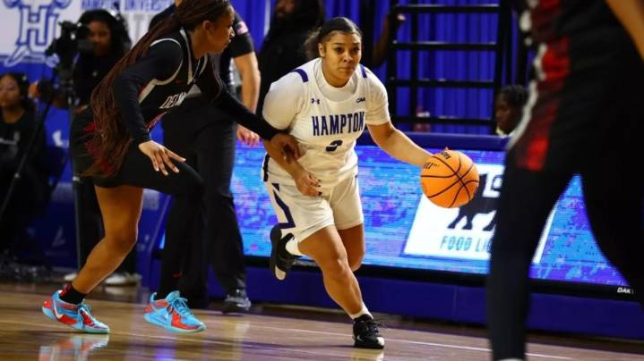 Lady Pirates use big runs, career nights for Smith & Lezama to push past Delaware State 76