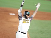 Breyvic Valera guio el triunfo de Bravos