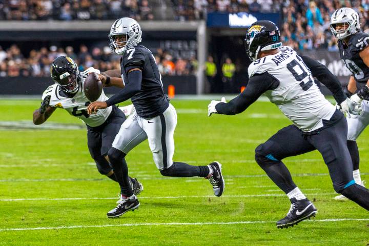 Raiders’ grades are average at best in loss to Jacksonville Jaguars