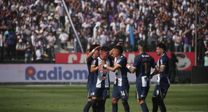 Alianza Lima celebra un 3-0 ante UTC, pero pierde pase directo a final (FOTOS)
