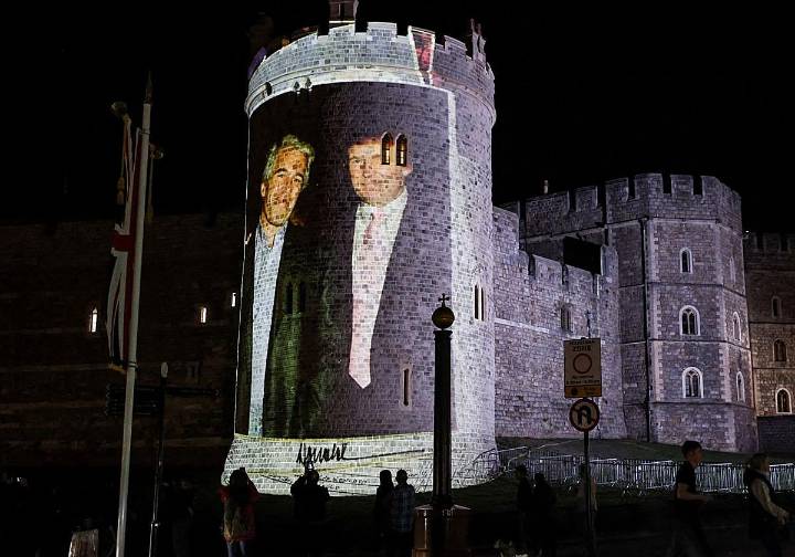 Epstein aseguró en un correo que Trump pasó «horas» en su casa con una de las víctimas