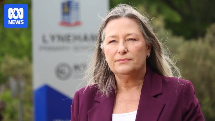 Why the ACT has gone further than other jurisdictions in closing schools over coloured sand asbestos concerns