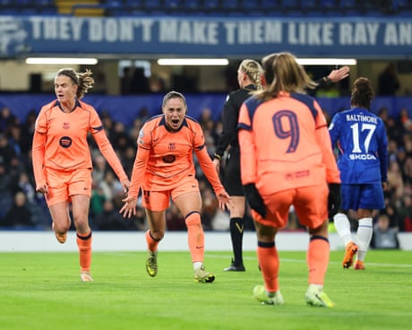 Barcelona peg back Chelsea before TV blackout delay to reach WCL summit