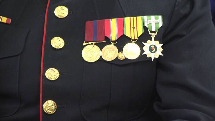 Veterans honored at Glasgow ceremony despite rain