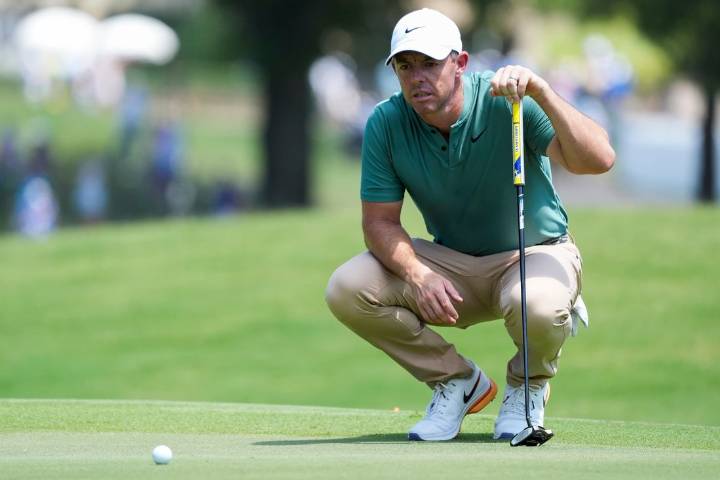 Deadspin | Rory McIlroy shares lead at DP World Tour Championship