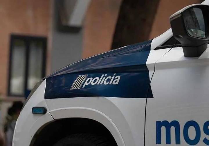 Los Mossos investigan a un hombre por presuntamente matar a su padre en Barcelona